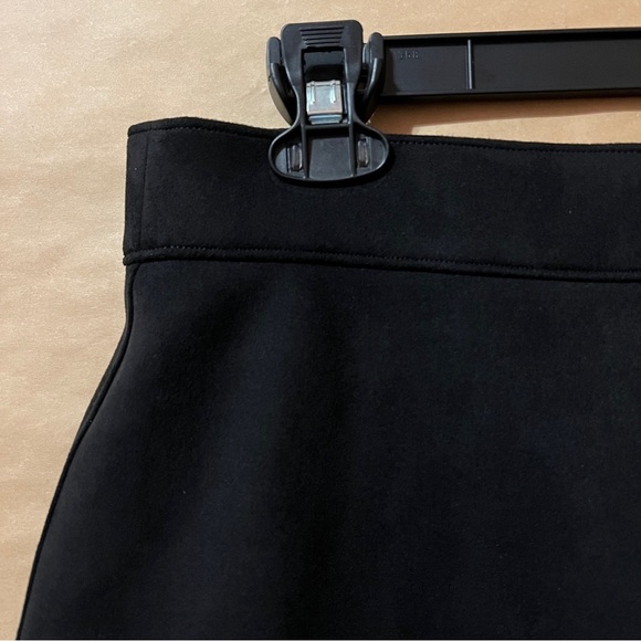 Spanx | NWT Faux Suede Mini Skirt A-Line Skort Built in Shorts Black Size XL - Picture 6 of 11